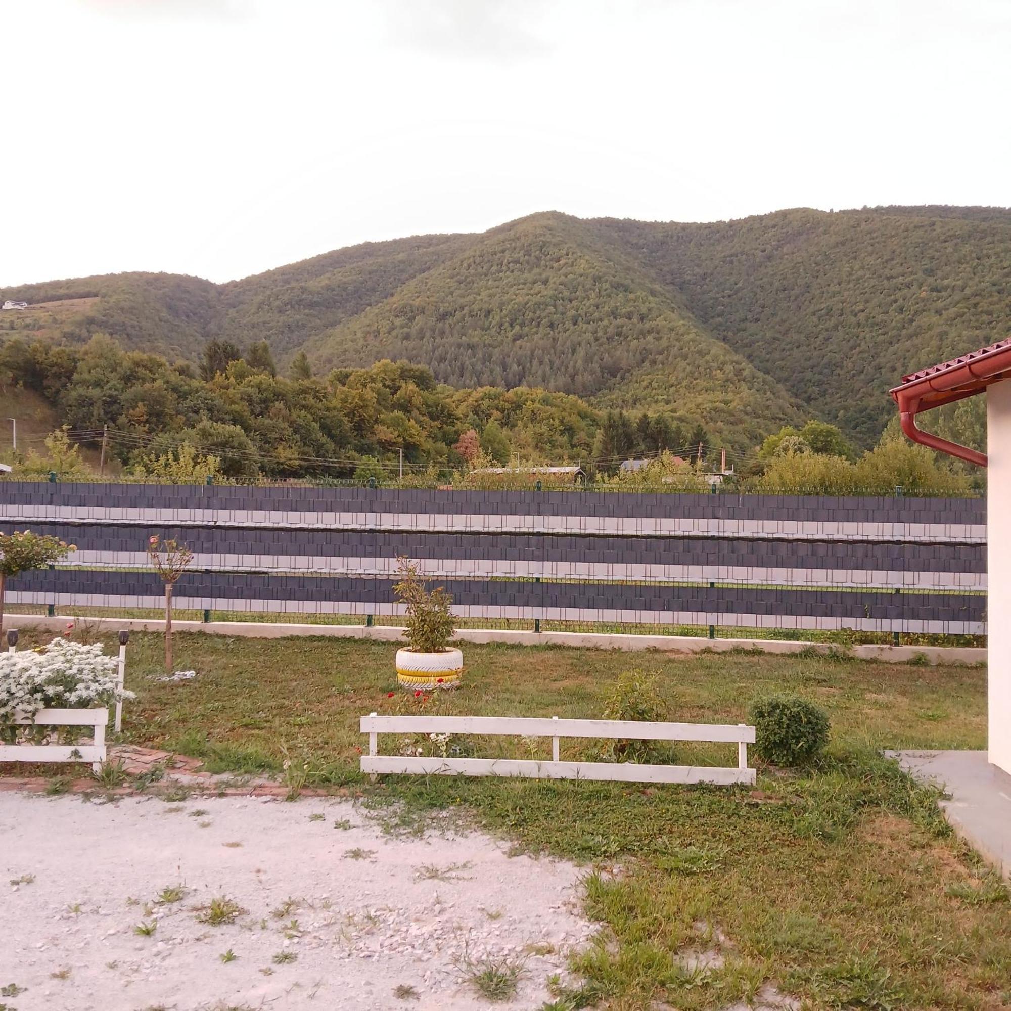 Apartman Visoko-Oaza Mira Εξωτερικό φωτογραφία