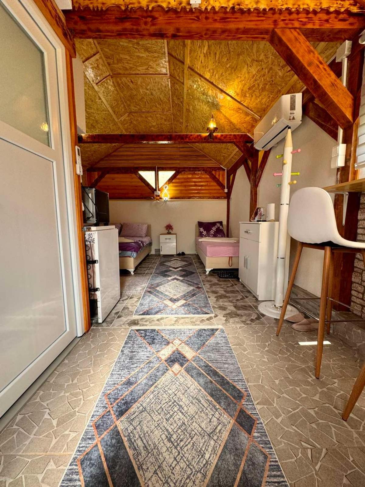 Apartman Visoko-Oaza Mira Εξωτερικό φωτογραφία